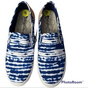 NWT Margaritaville Sailor Shibori Blue Tie Dye Slip On Canvas Sneakers - Size 9
